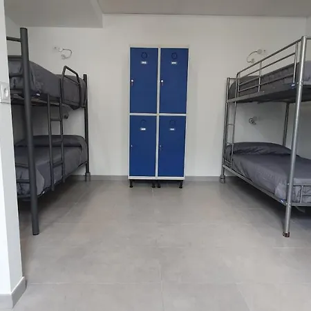 O Marco Hostel *